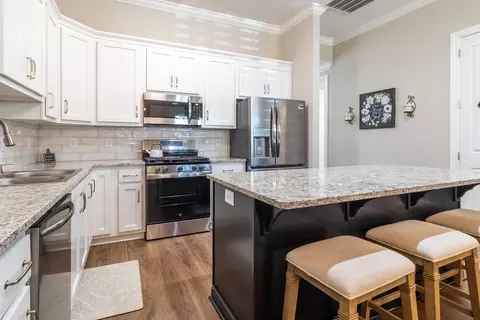 Kitchen - 279 Kempton Ln, Dalton, GA 30721 photo 4 of 5