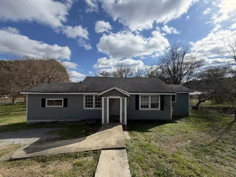 211 Thurman St, Lafayette, GA 30728
