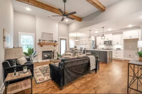 94 Ringgold Rd, Rock Spring, GA 30739