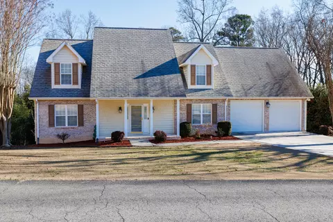 1202 Covie Dr, Dalton, GA 30720