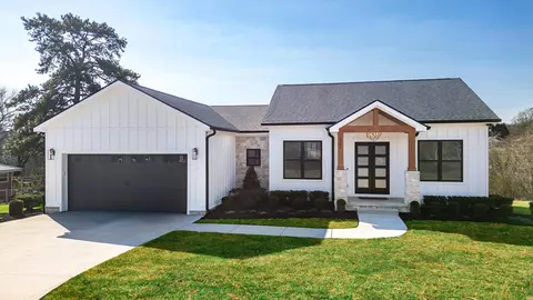 3406 Roberts Rd, Chattanooga, TN 37416