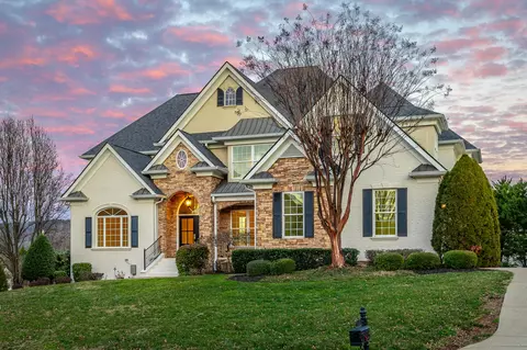 9329 Windrose Cir, Chattanooga, TN 37421