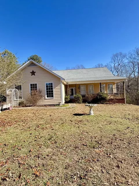 40 Motley Dr, Lafayette, GA 30728