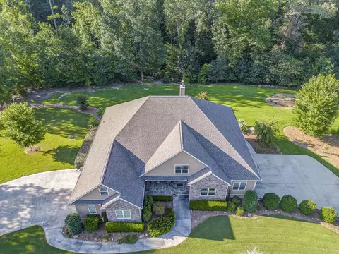 1080 Estate Dr, Dalton, GA 30720