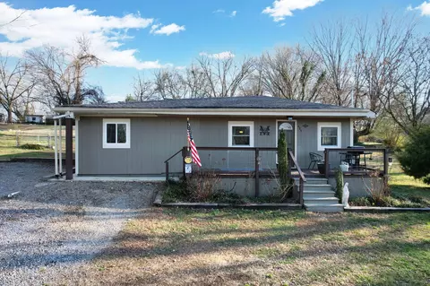 405 Taylor St, Athens, TN 37303