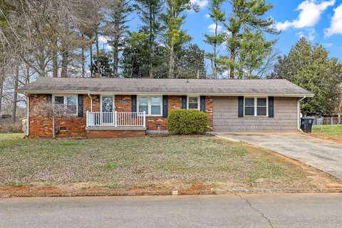 1222 Miami St, Athens, TN 37303