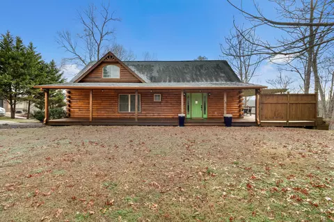 176 Rivers Edge Ln, Benton, TN 37307