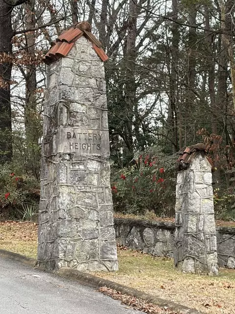 2700 Fairview Dr, Chattanooga, TN 37406