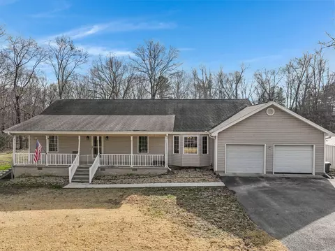 7012 Ron Rd, Ooltewah, TN 37363