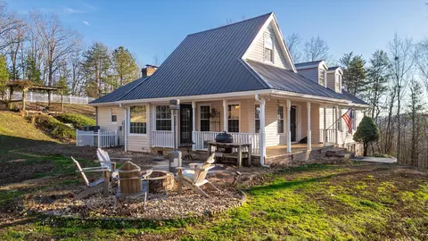345 Potter Place Rd NW, Charleston, TN 37310