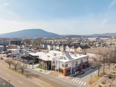 8 W 17th St, Chattanooga, TN 37408