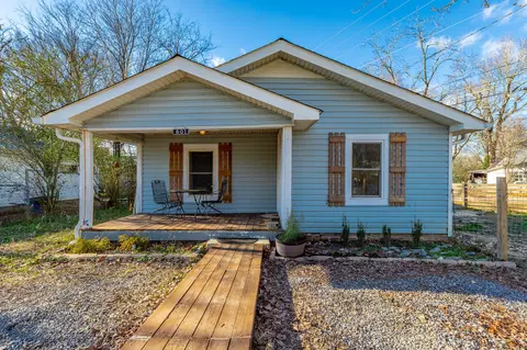 801 Lee Ave, Rossville, GA 30741