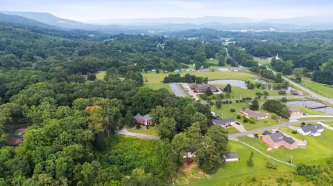 104 Executive Dr, Jasper, TN 37347 photo 6