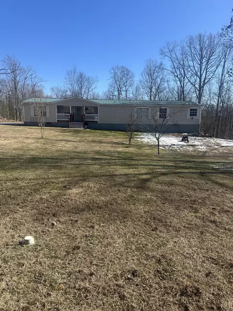 814 Shadowland Dr, Graysville, TN 37338