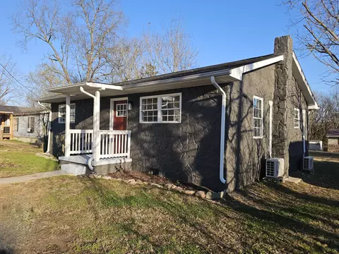 1317 S Cedar Ave, South Pittsburg, TN 37380