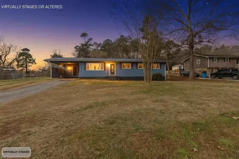 824 Diamond Cir, Lafayette, GA 30728