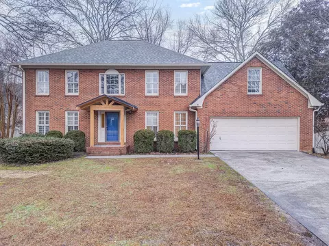 2002 Kingsridge Dr, Dalton, GA 30720