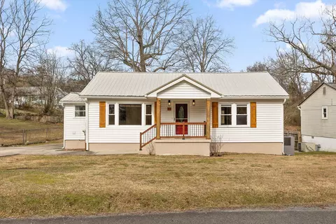 310 School St, Rossville, GA 30741