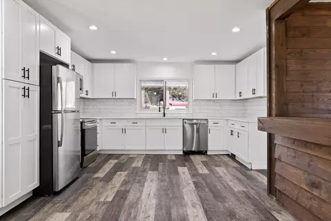 108 Avis Dr, Dalton, GA 30721 photo 3
