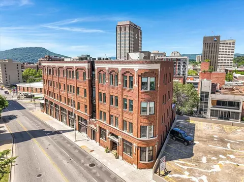 707 Georgia Ave # 305, Chattanooga, TN 37402