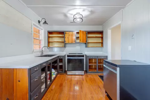 Kitchen - 210 Ruby St, Bridgeport, AL 35740 photo 2 of 7