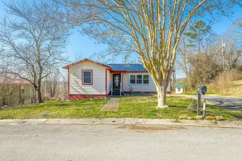 210 Ruby St, Bridgeport, AL 35740