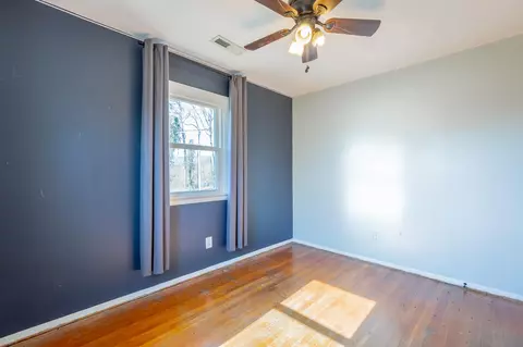 Bedroom - 210 Ruby St, Bridgeport, AL 35740 photo 3 of 6