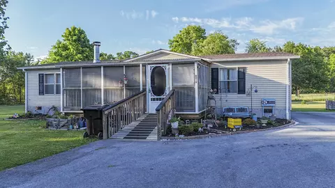 6019 Shirley Pond Rd, Harrison, TN 37341