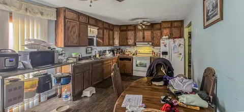 Kitchen - 8049 Beechtop Way, Corryton, TN 37721 photo 1 of 1