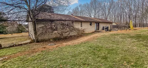 Exterior - 8049 Beechtop Way, Corryton, TN 37721 photo 4 of 8