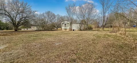 Exterior - 8049 Beechtop Way, Corryton, TN 37721 photo 7 of 8