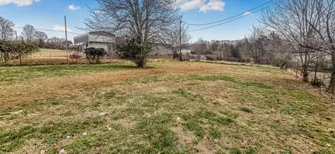 Exterior - 8049 Beechtop Way, Corryton, TN 37721 photo 6 of 8