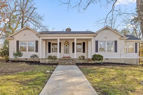 4120 Bonny Oaks Dr, Chattanooga, TN 37406