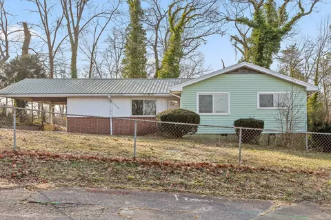 3706 Hemingway Dr, Chattanooga, TN 37406