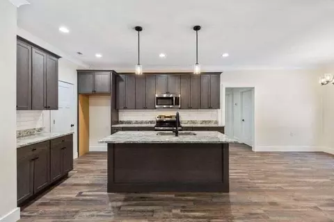 Kitchen - 207 Mountain View Cir, Ocoee, TN 37361 photo 1 of 1