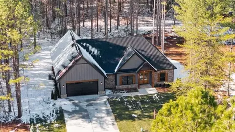 Exterior - 207 Mountain View Cir, Ocoee, TN 37361 photo 8 of 11
