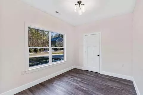 Bedroom - 207 Mountain View Cir, Ocoee, TN 37361 photo 3 of 4