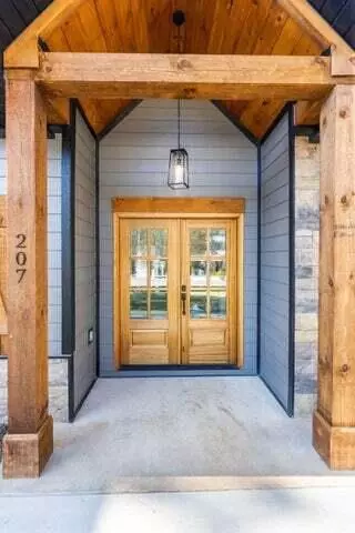 Exterior - 207 Mountain View Cir, Ocoee, TN 37361 photo 6 of 11