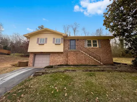 802 Ashwood Ln, Chattanooga, TN 37415