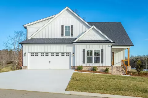 204 Goose Creek Cir, Soddy Daisy, TN 37379
