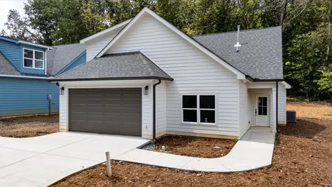4821 Green Shanty Rd, Ooltewah, TN 37363