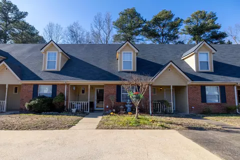 1127 Lenny Ln, Chattanooga, TN 37421