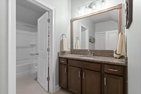 Bath - 3324 Grassy Fields Ln, Apison, TN 37302 photo 6 of 6