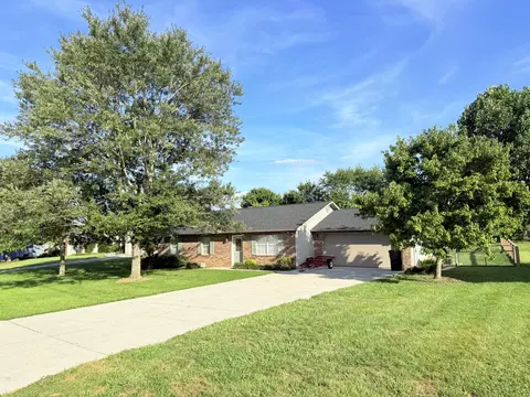 1629 Rivergate Dr, Sevierville, TN 37862