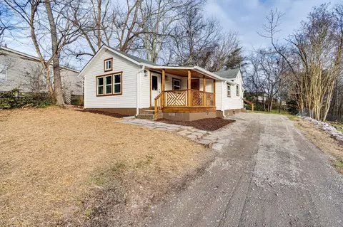 934 Hulana St, Rossville, GA 30741