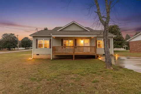 4501 Crestway Dr, Cohutta, GA 30710