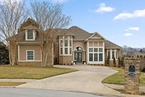7497 Splendid View Dr, Ooltewah, TN 37363