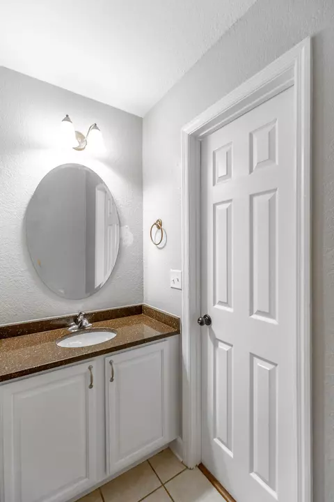 Bath - 1101 Maple Tree Ln, Chattanooga, TN 37421 photo 1 of 4