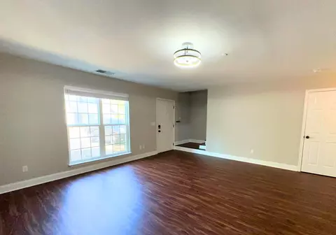 Living - 1126 Maple Tree Ln, Chattanooga, TN 37421 photo 3 of 3