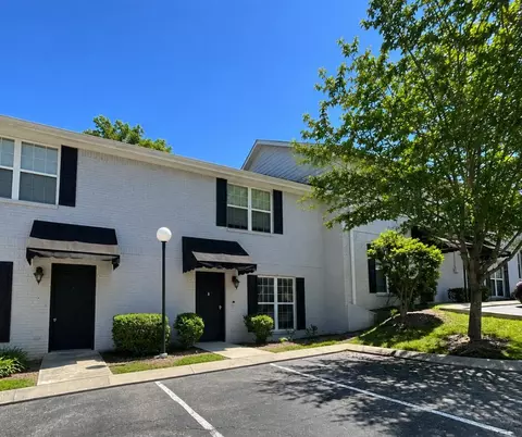 1126 Maple Tree Ln, Chattanooga, TN 37421